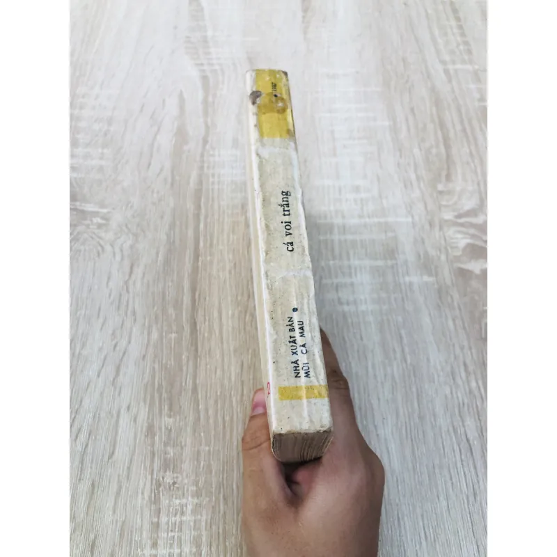 CÁ VOI TRẮNG 1987 960064