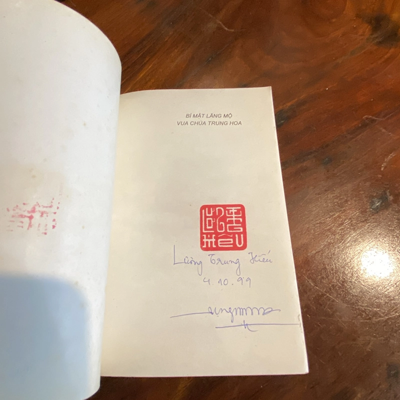 BÍ MẬT LĂNG MỘ VUA CHÚA TRUNG HOA (SÁCH BẢN GỐC IN NĂM 1999) 455071