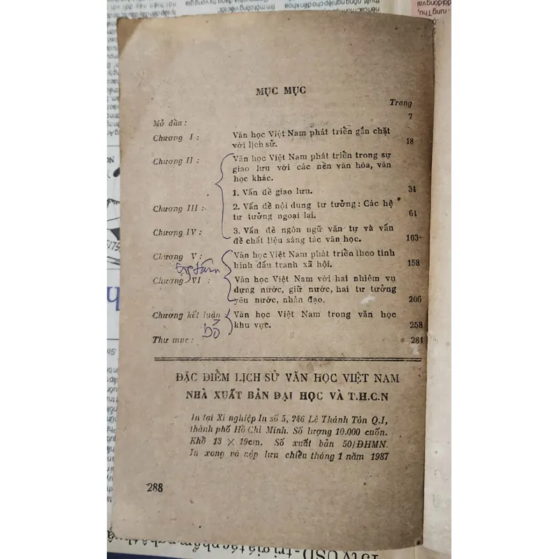 ĐẶC ĐIỂM LỊCH SỬ VĂN HỌC VIỆT NAM - Giáo sư Lê Trí Viễn 717579