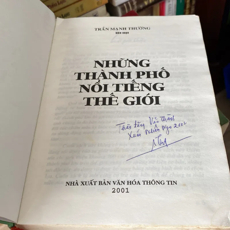 NHỮNG THÀNH PHỐ NỔI TIẾNG THẾ GIỚI,bìa cứng (xb 2001) 697954