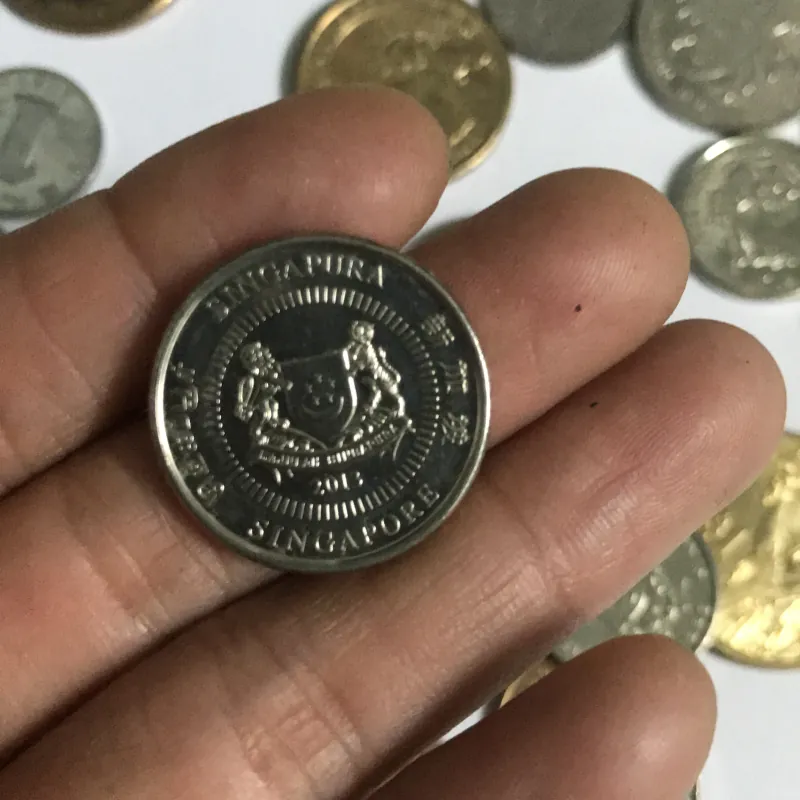 Bộ sưu tập đồng xu cũ 977288