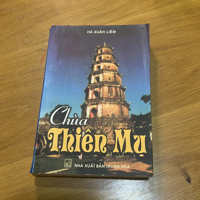 Chùa Thiên Mụ - Hà Xuân Liêm 760237