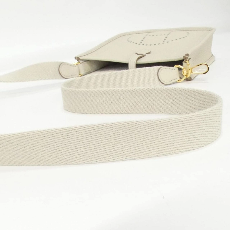 【Sản phẩm chưa sử dụng】Túi xách vai Hermès Évelyne Amazon 16cm 069426CC 608565