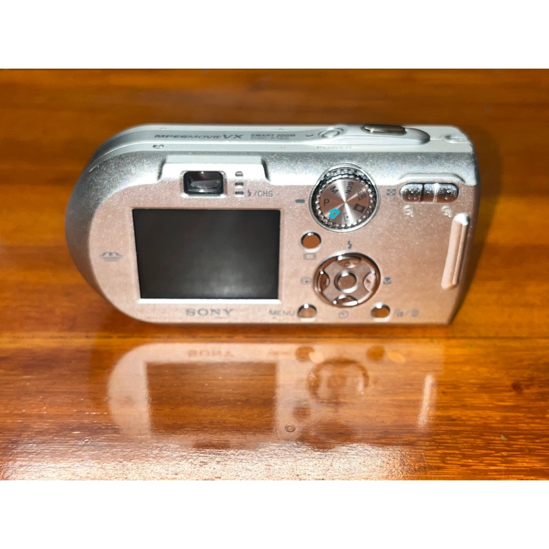 Sony Cybershot DCS P150 7.1megapixel 366968