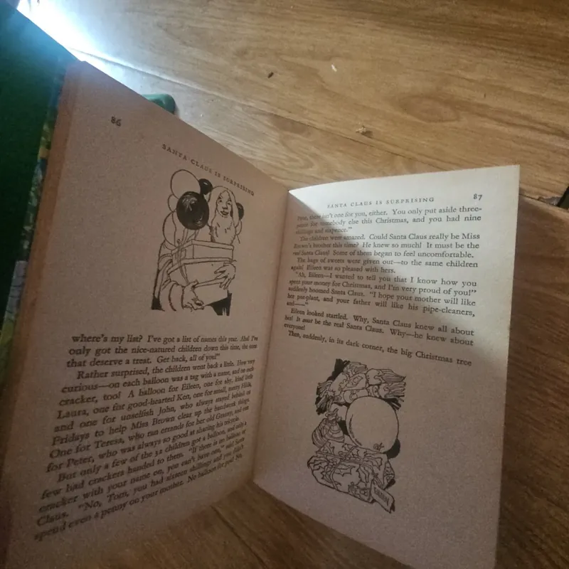 Sunshine book (bìa cứng) Giá 30k  603959