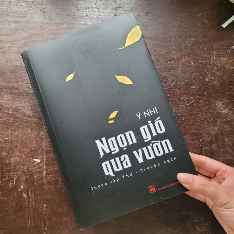 Ngọn gió qua vườn - Ý Nhi 1002020
