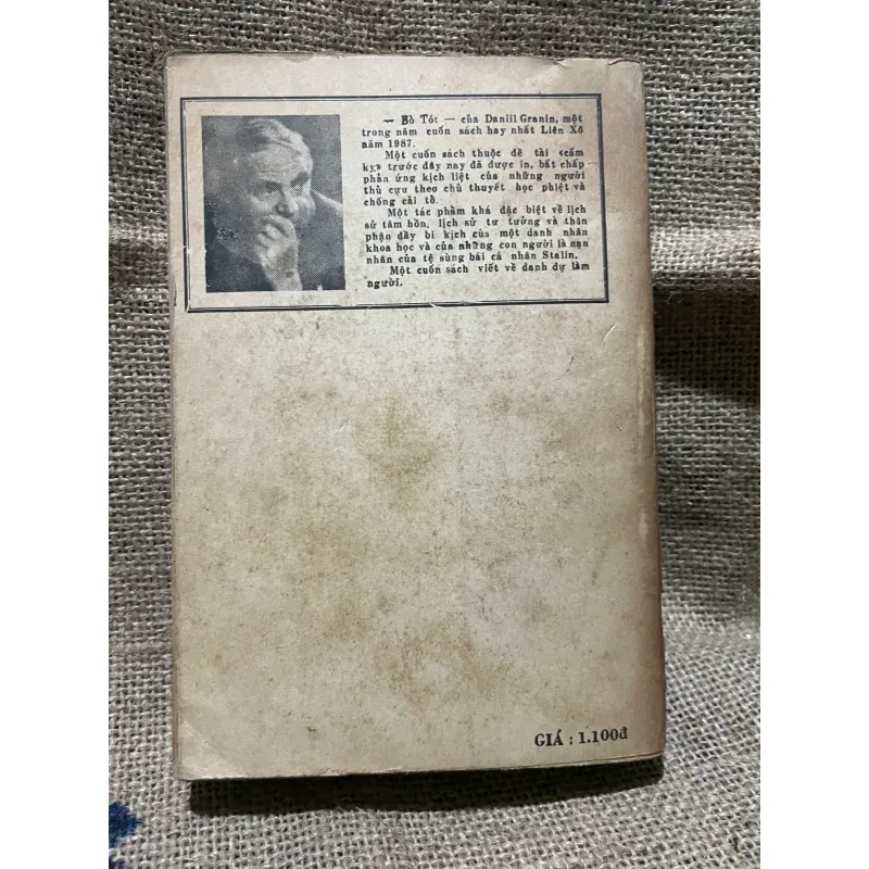 Bò Tót" (tên gốc tiếng Nga: Бык)  Daniil Granin 999544