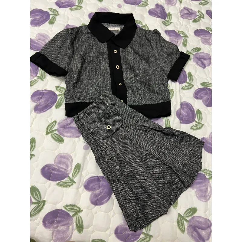 Set váy công sở phối áo cardigan cổ tròn tay ngắn màu xám 989696