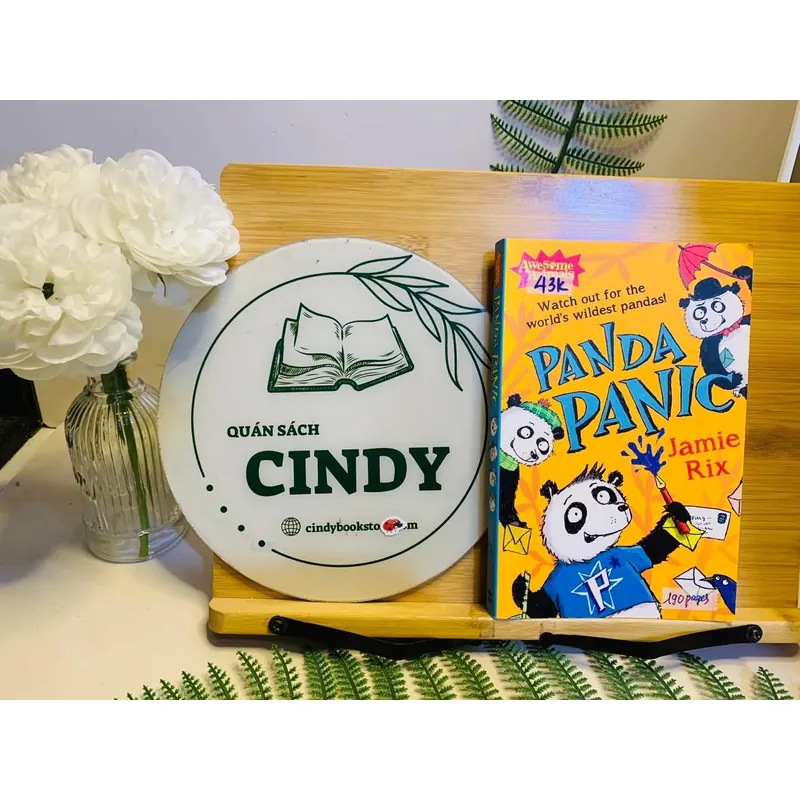  [Sách tiếng Anh 2hand] Like new 90% - Panda Panic - Jamie Rix 559666