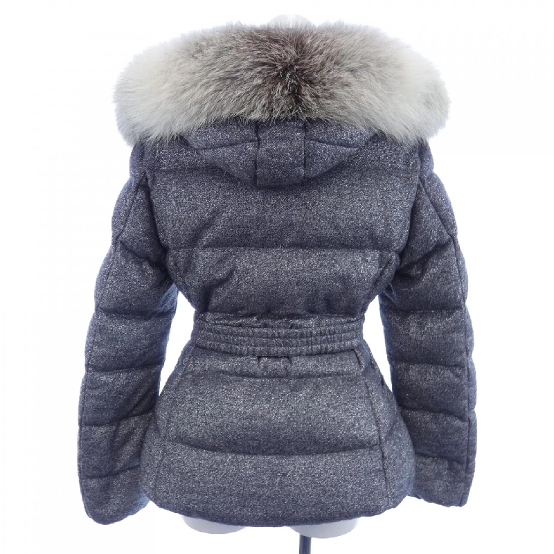 Áo khoác lông vũ MONCLER 638834