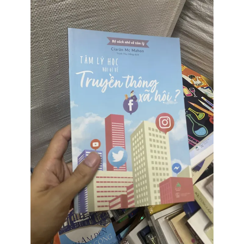 Tâm lý học nói gì về truyền thông xã hội 309529