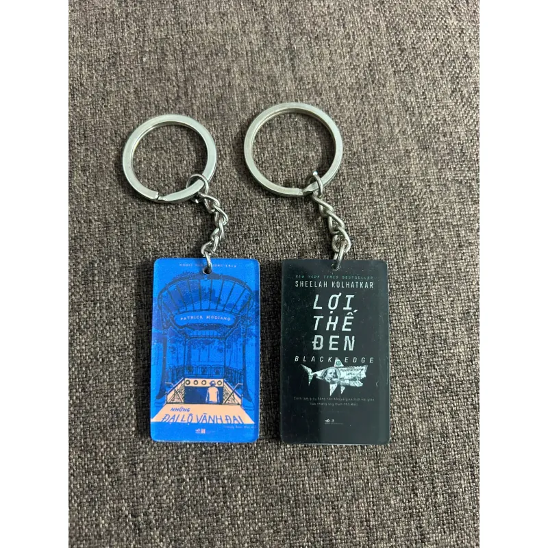 Móc khóa sách: Những đại lộ vành đai + Lợi thế đen 732388