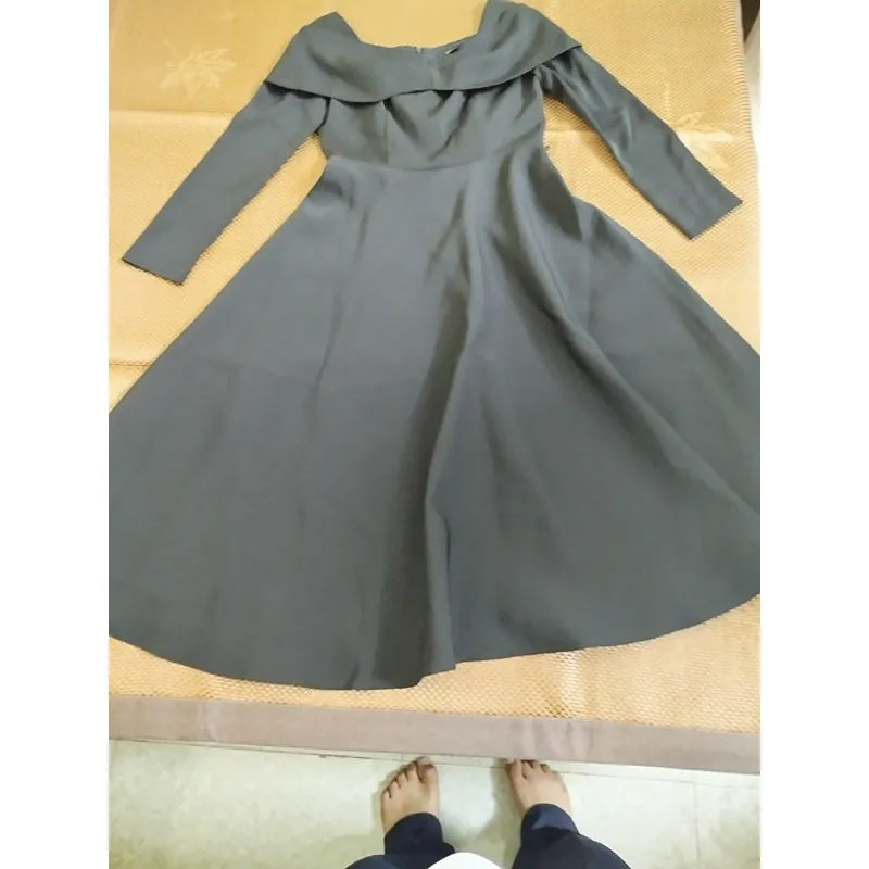 Váy đen Hãng nhà ELISE  608221