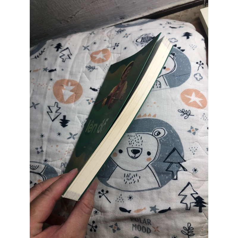 Lên đồng, hành trình của thần linh và số phận 332045