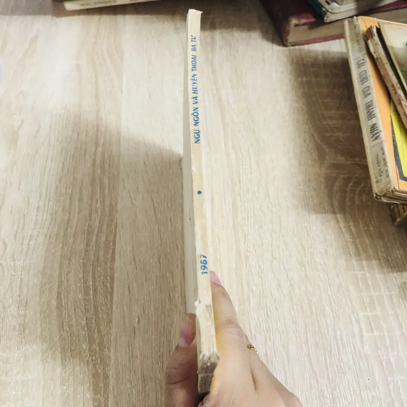 NGỤ NGÔN VÀ HUYỀN THOẠI BA TƯ 929134