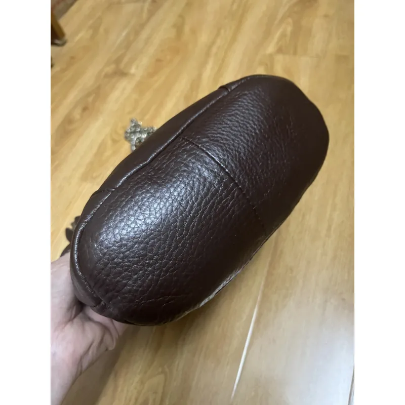 Túi nữ size 20/23*21*8 da thật dây đeo kim loại 2hand 925653