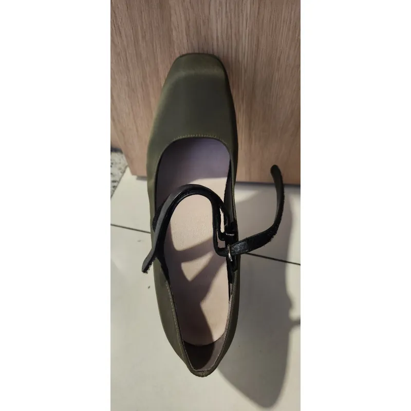 Giày cao gót mary jane xuất khẩu size 38, cao tầm 7-8cm, hàng mới mất tag 561837