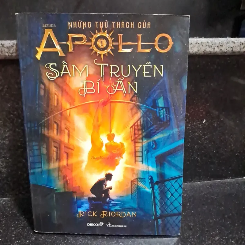 Sấm truyền bí ẩn 1003853