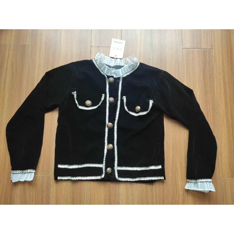 Áo khoác nhung size S M còn nguyên tag mác 738630