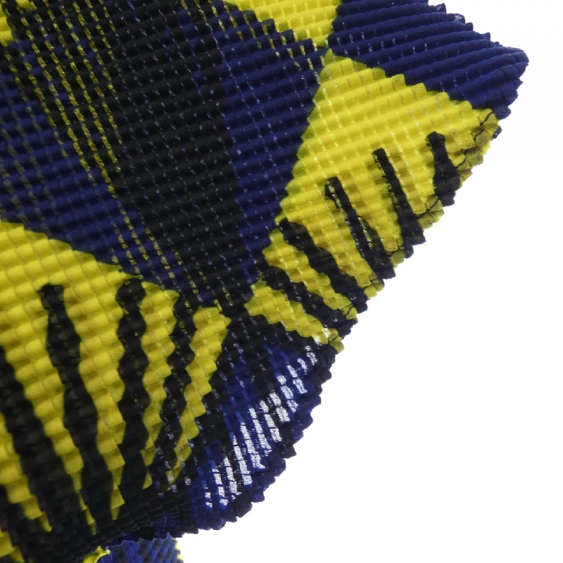 me ISSEY MIYAKE MI23FK366 Top - Hàng hiệu Authentic 825689