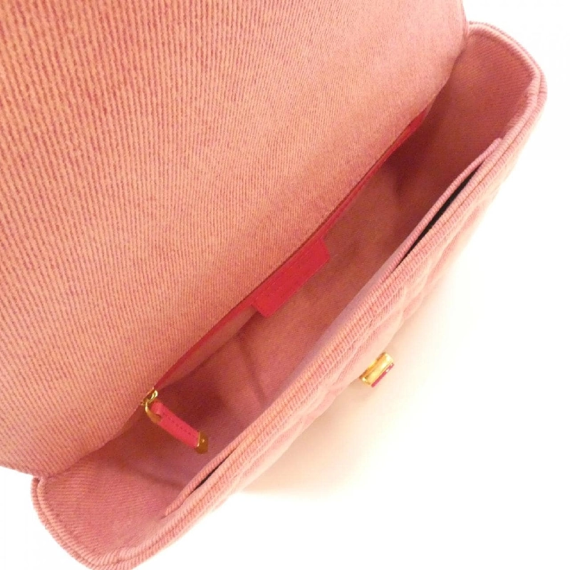 Túi xách vai Dior Caro Medium M9242WTJF của Christian Dior 611401