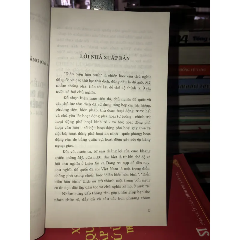 “Diễn biến hòa bình" và đấu tranh chống "diễn biến hòa bình" 758320