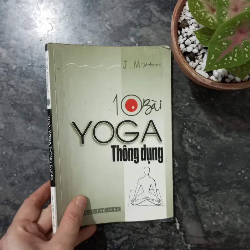 Sách10 Bài Yoga Thông Dụng - Sách dịch 1009963