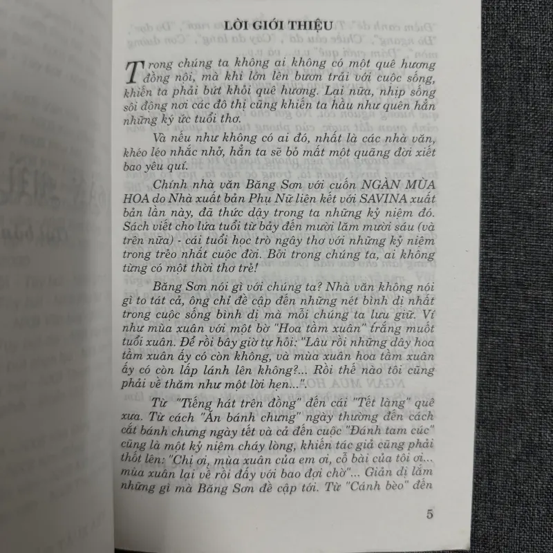 Ngàn mùa hoa - Băng Sơn 761048