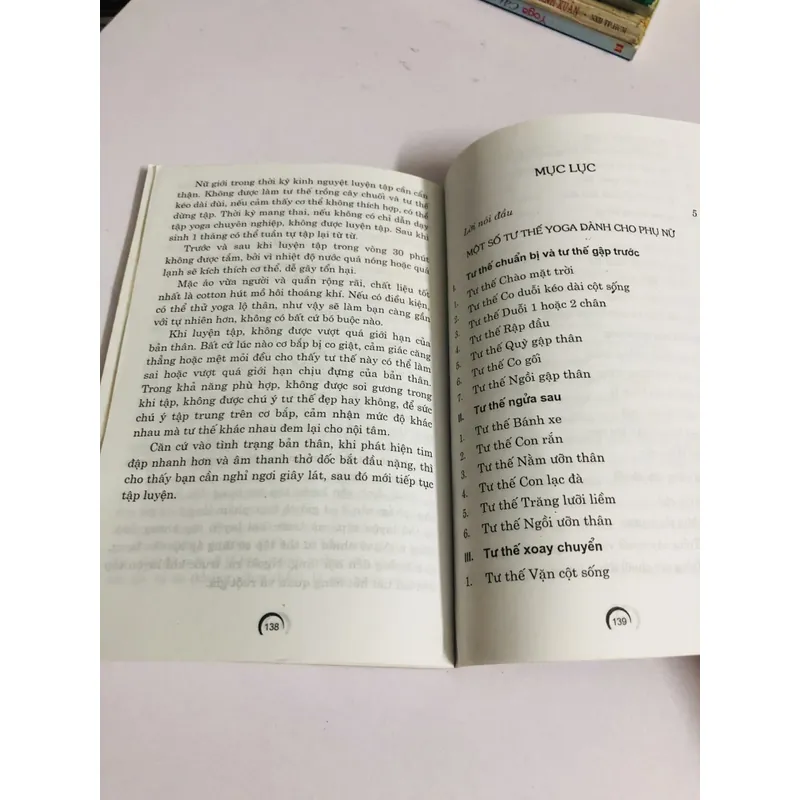 YOGA CHO PHỤ NỮ 605370