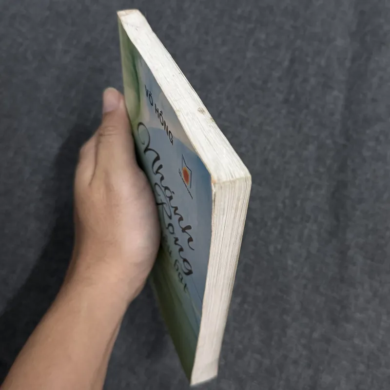 Nhánh rong phiêu bạt - Võ Hồng 1023255