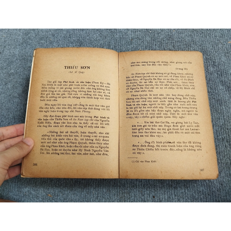 NHÀ VĂN HIỆN ĐẠI (TẬP HAI) - VŨ NGỌC PHAN 517549