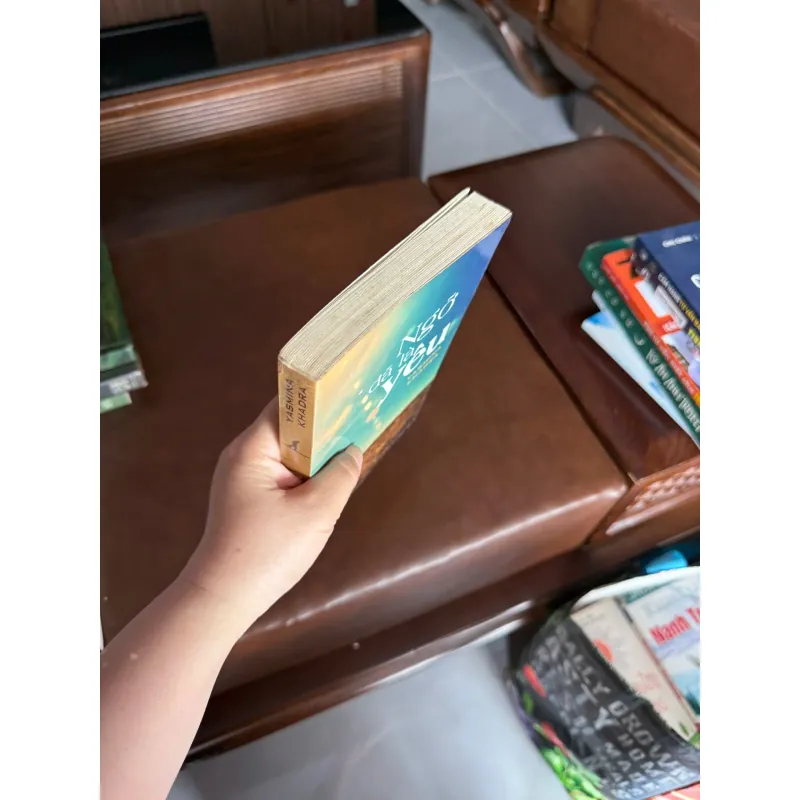 NGỠ ĐÃ LÀ YÊU – YASMINA KHADRA | TIỂU THUYẾT VĂN HỌC NƯỚC NGOÀI ĐÁNG ĐỌC - K3 1010944