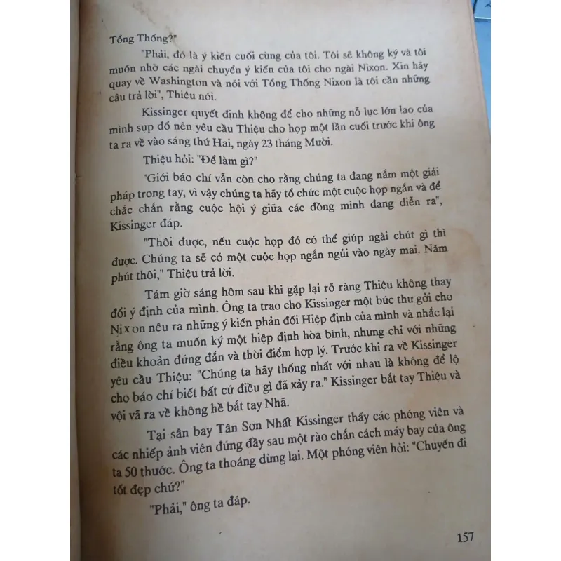 TỪ TÒA BẠCH ỐC ĐẾN DINH ĐỘC LẬP - NGUYỄN TIẾN HƯNG, JERROLD L. SCHECTER 1005261