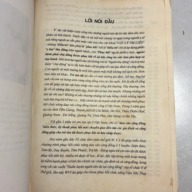 Phục hồi trẻ tàn tật tại cộng đồng - David Werner 783144