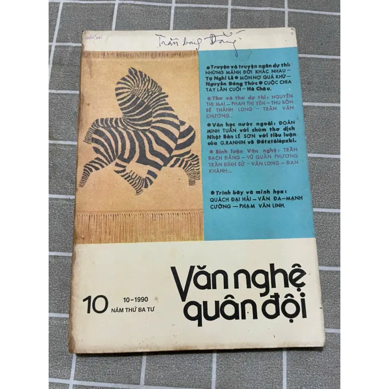 TẠP CHÍ VĂN NGHỆ QUÂN ĐỘI 10.90 556955