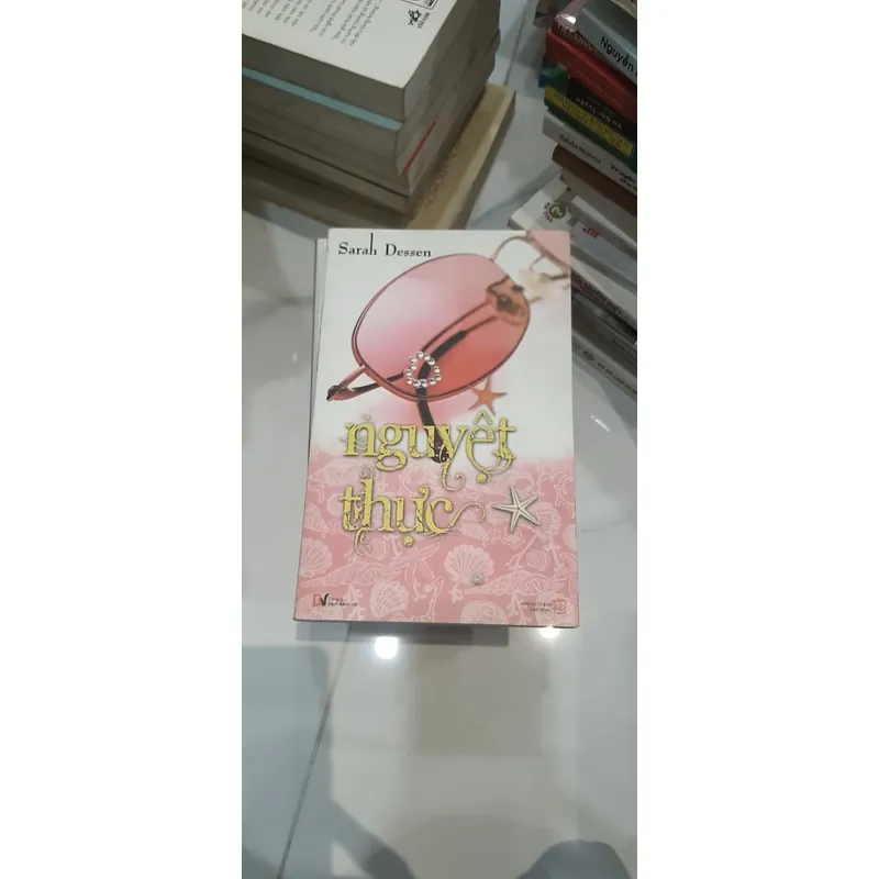Cuốn sách "Nguyệt Thực" (Along for the Ride) của tác giả Sarah Dessen 👣 691432