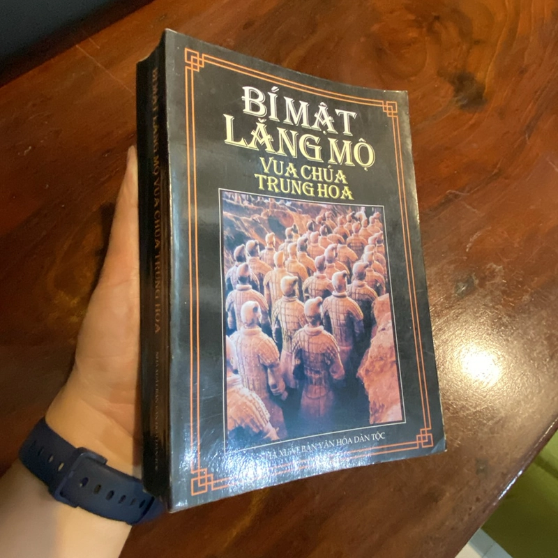 BÍ MẬT LĂNG MỘ VUA CHÚA TRUNG HOA (SÁCH BẢN GỐC IN NĂM 1999) 455071