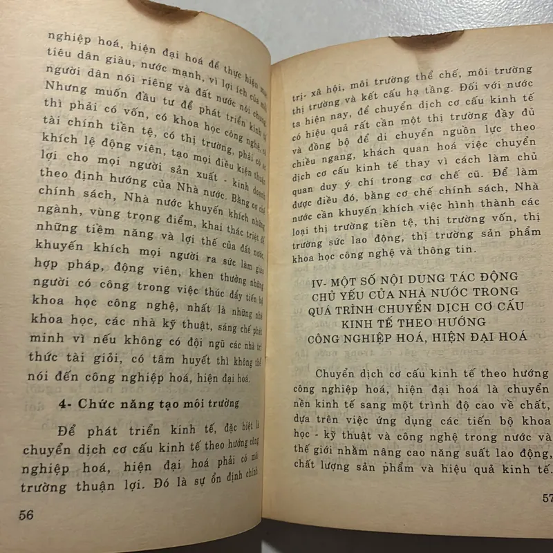 Tác động của nhà nước nhằm chuyển dich cơ cấu kinh tế theo hướng Công nghiệp hoá… 726977