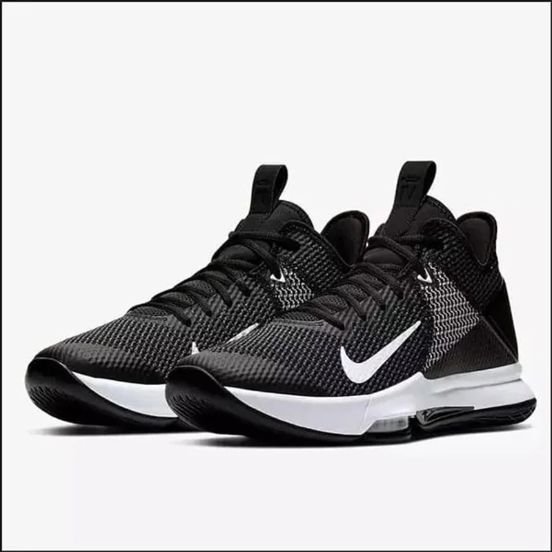 Nike Lebron Witness IV size 41 447551