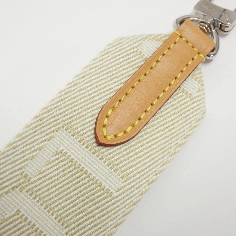 Túi xách vai Louis Vuitton Coussin PM M59278 609389