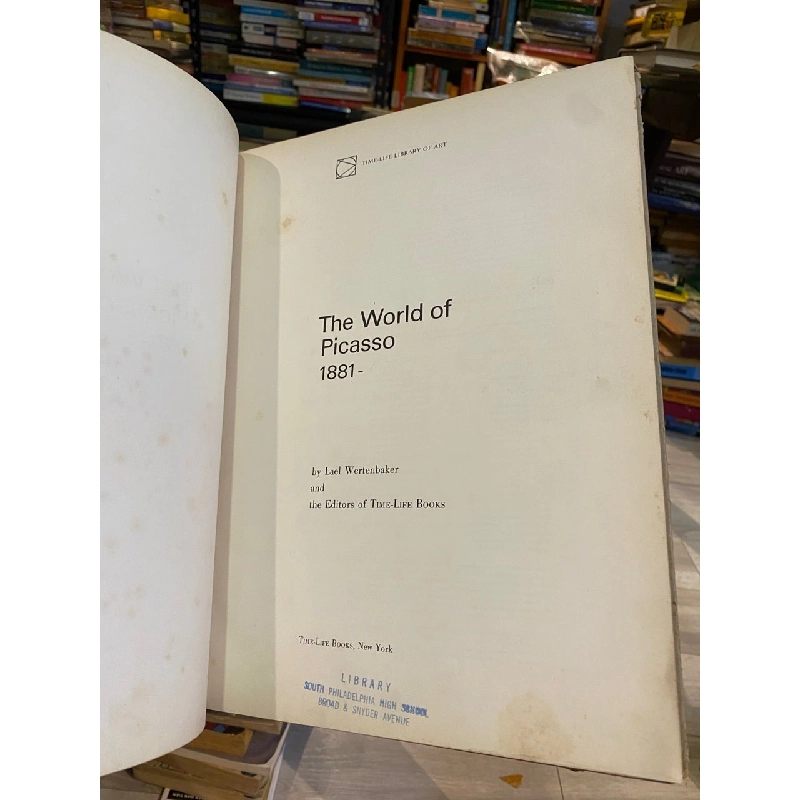 The World of Picasso 1881- 994411