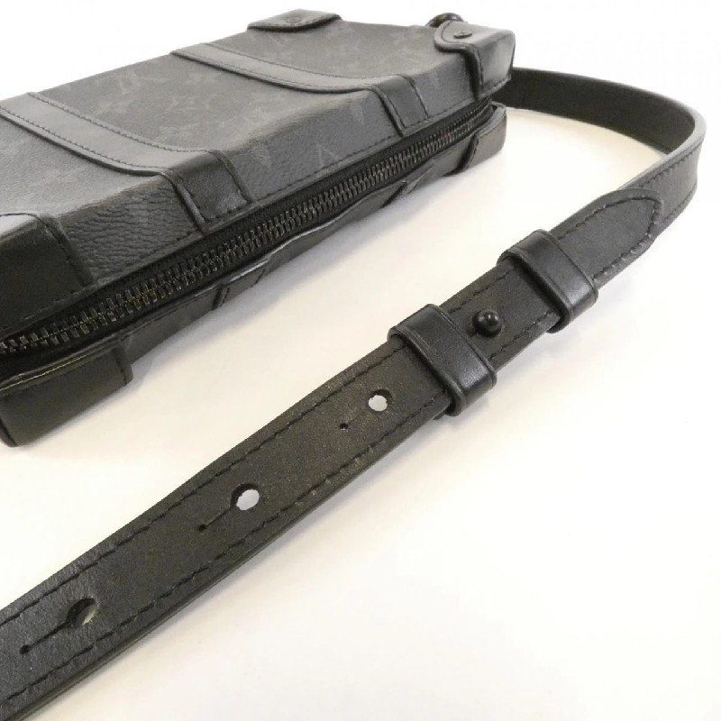 Ví đeo chéo Louis Vuitton Monogram Eclipse Soft Trunk M69838 - Hàng hiệu Chính hãng 766120