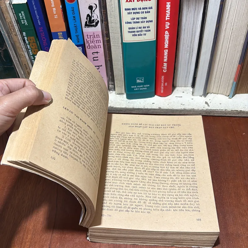 II Văn Học Việt Nam: Tổng Hợp Văn Học Việt Nam (Tập 35) - 1983 755422