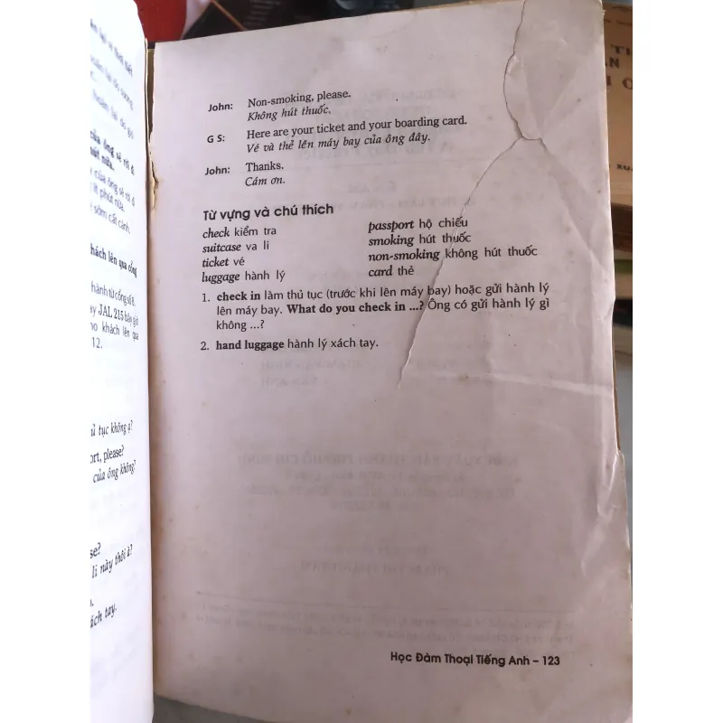 Học đàm thoại tiếng Anh trong 100 ngày - Lê Huy Lâm - Phạm Văn Thuận biên dịch  1025583