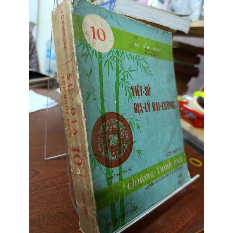 VIỆT SỬ ĐỊA LÝ ĐẠI CƯƠNG 552486