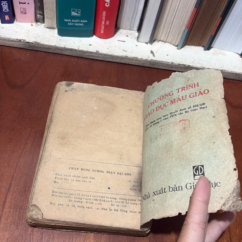 II Lịch Sử: Chân Dung Tướng Nguỵ Sài Gòn - Nguyễn Đình Tiên - 1982 775793