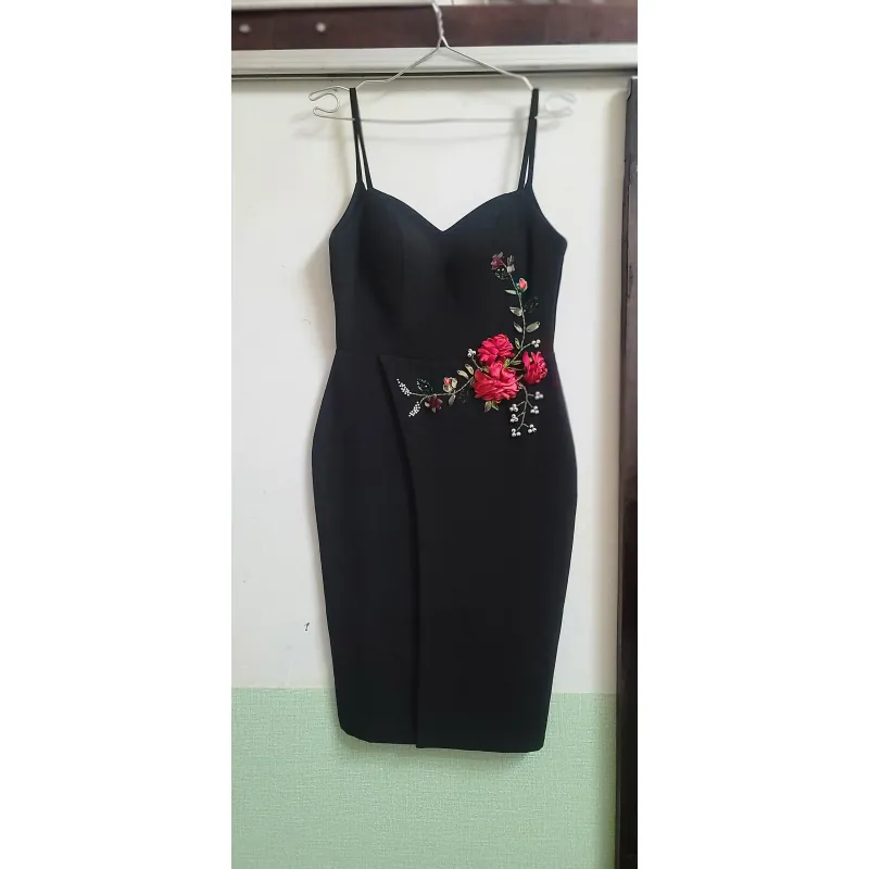 Đầm dây đi tiệc thêu hoa 1002627