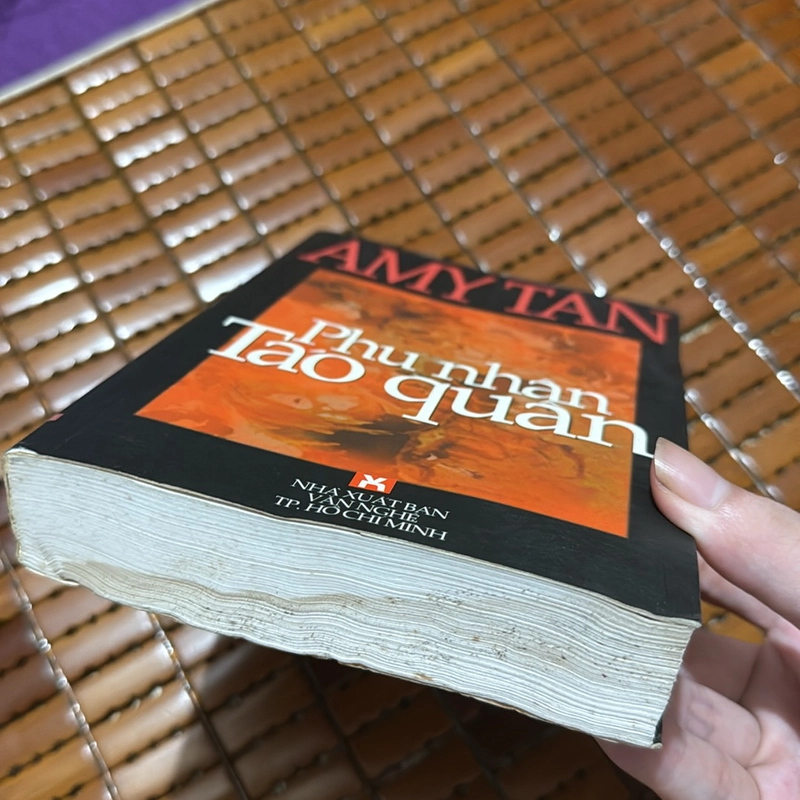 Phu nhân táo quân - AmyTan 534261
