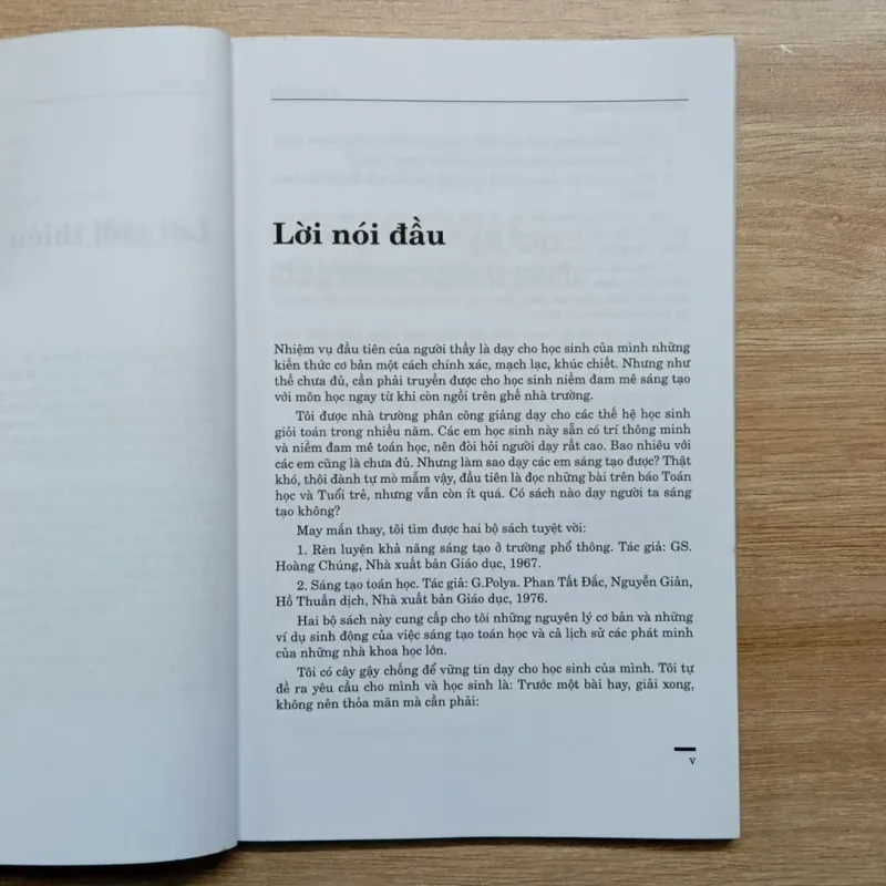 Sách Các hằng số đẹp trong đa giác đều (2015) 931205