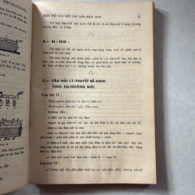 Hướng dẫn làm đề lý thuyết điện quang hóa (Tú tài I A-B & Kỹ Thuật) - Lê Xuân Mai 747834